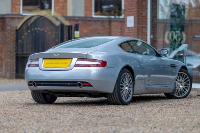 DB9